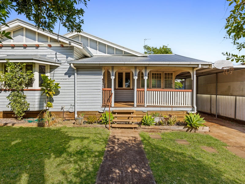 235 Hume Street, South Toowoomba, QLD 4350