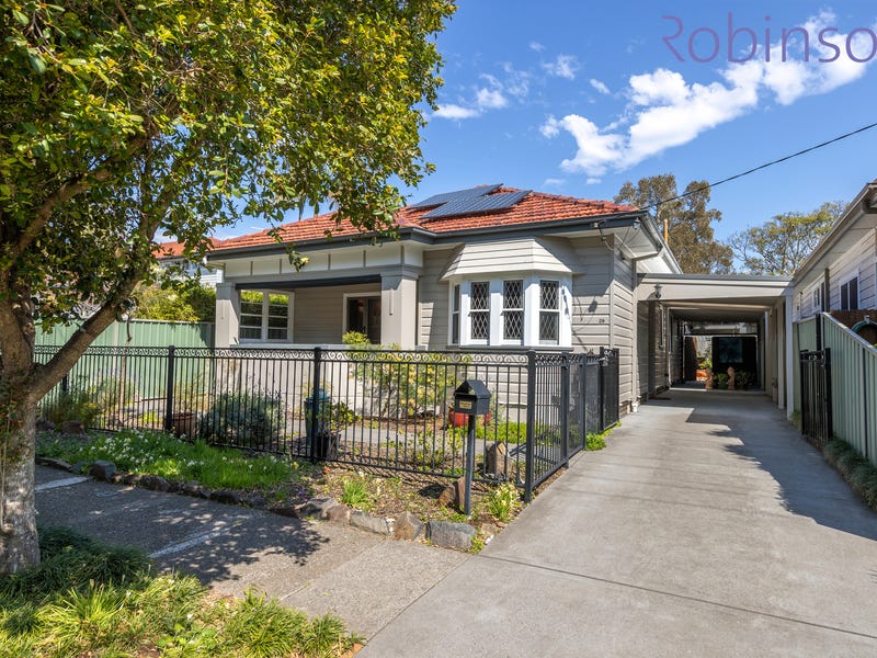 29 Jenner Parade, Hamilton South, NSW 2303