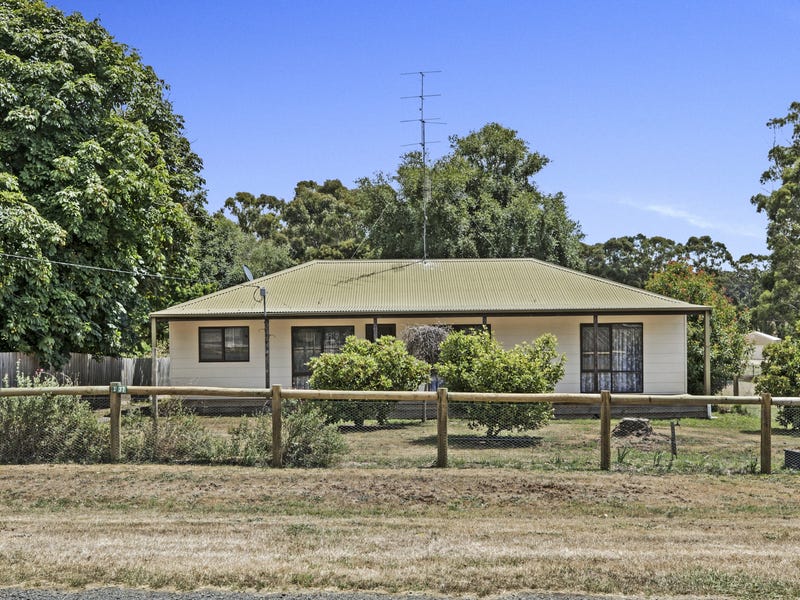 37 Park Street, Trentham, Vic 3458 Property Details