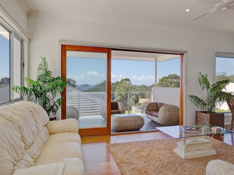 2 San Simeon Circuit, Sapphire Beach, NSW 2450 - realestate.com.au