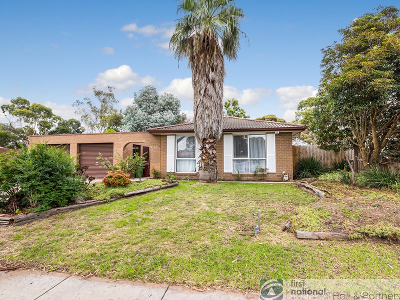 43 Chalcot Drive, Endeavour Hills, VIC 3802