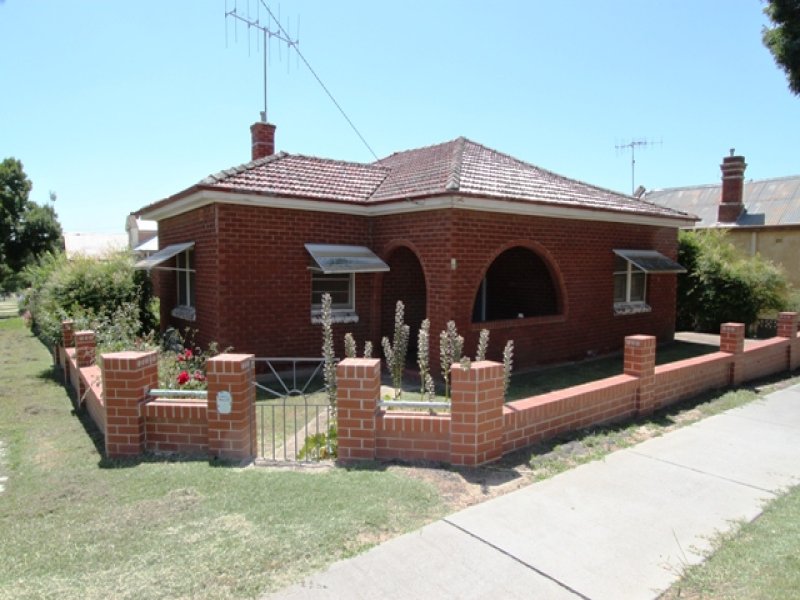 223 Keppel Street, Bathurst, NSW 2795 Property Details
