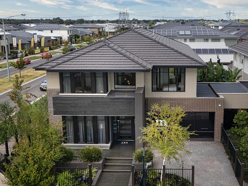 32 Parkdale Drive, Lyndhurst, VIC 3975