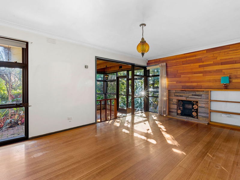 2 Minton Drive, Frankston, Vic 3199 Property Details