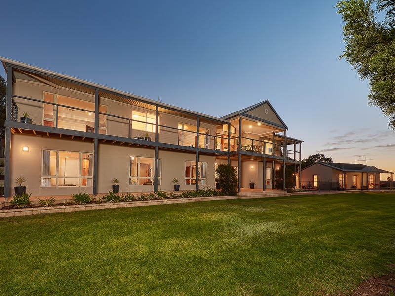 2 Murray Drive, Riverglades, SA 5253