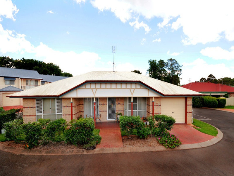 10/279 Mackenzie Street, Centenary Heights, QLD 4350