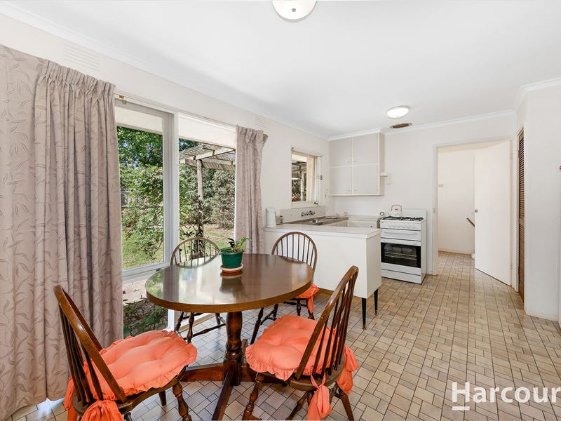 74 Boronia Rd, Vermont, Vic 3133 Property Details