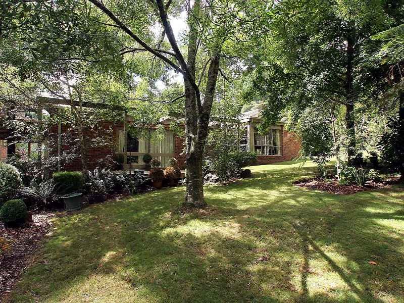 4 Back Road, Sherbrooke, Vic 3789 Property Details