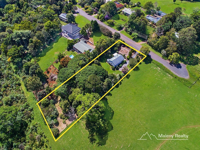 20 Walkers Drive, Maleny, QLD 4552