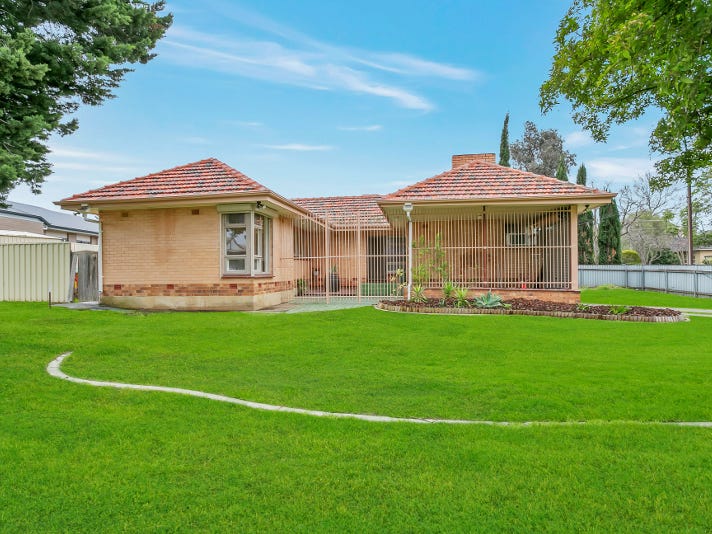 5 Penelope Avenue, Valley View, SA 5093