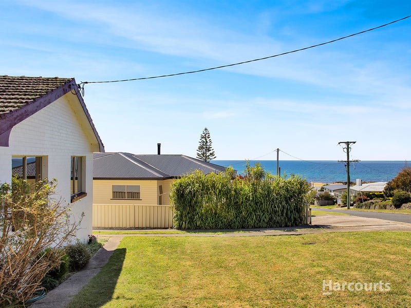 16 Seaside Crescent, Penguin, Tas 7316 Property Details