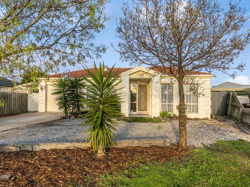 15 Kingfisher Drive, Seabrook, Vic 3028 Property Details