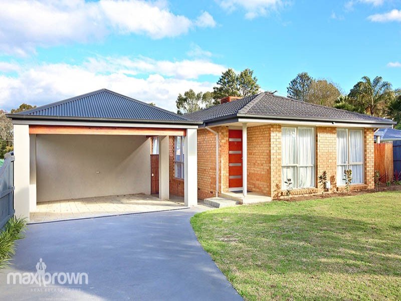12 Dobell Place, Mooroolbark, Vic 3138 Property Details