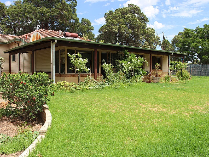 17 Jarrahdale Road, Jarrahdale, WA 6124