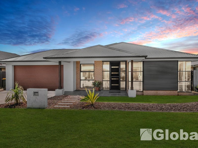 15 Rosemary Street, Fern Bay, NSW 2295