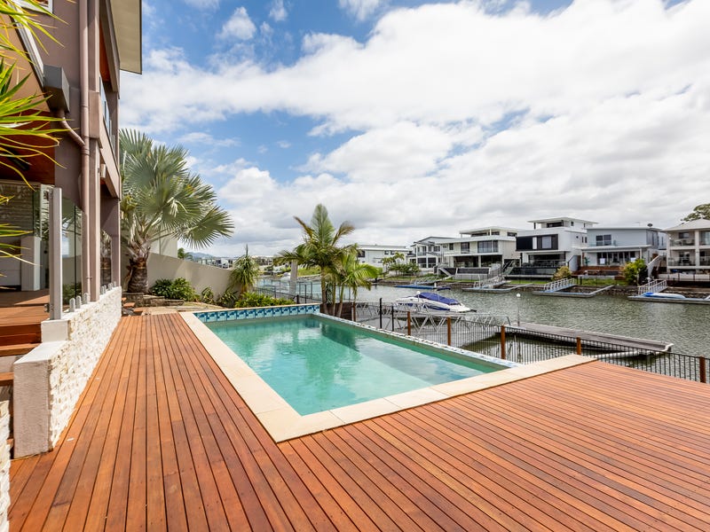 10 Harbourvue Court, Helensvale, QLD 4212