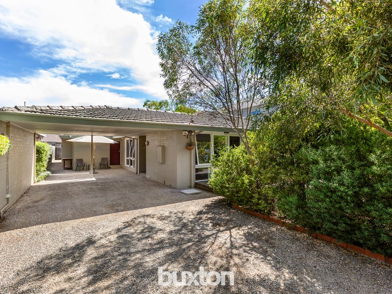 51 Windermere Crescent, Brighton, Vic 3186 Property Details