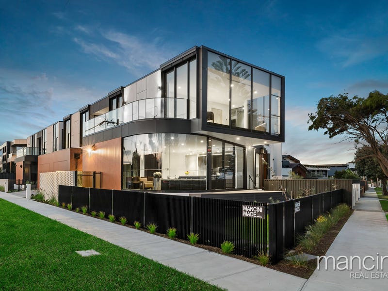 2 Sarros Street, Altona, Vic 3018 House for Sale