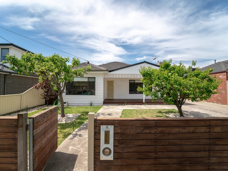8 Huxtable Avenue, Altona North, VIC 3025