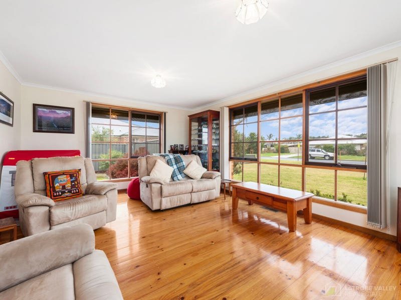 28 Moore Street, Rosedale, Vic 3847 House for Sale