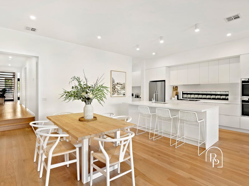 1/82 Wilsons Road, Mornington, Vic 3931 Property Details