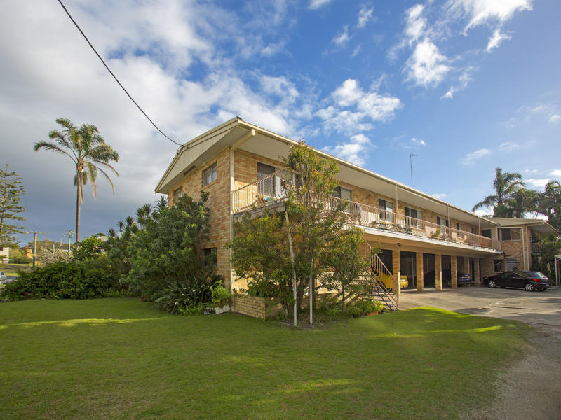 9-douglas-street-coolangatta-qld-4225-property-details
