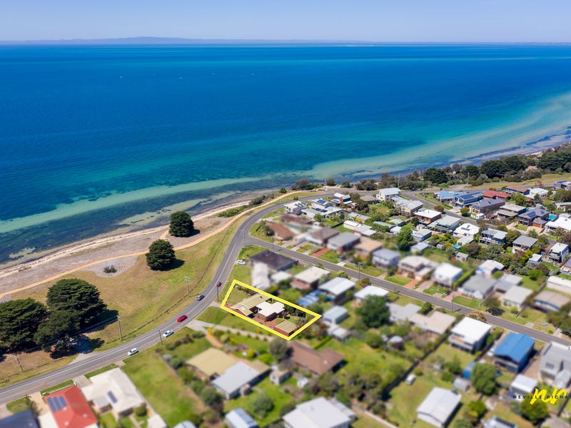 70 Bluff Road, St Leonards, VIC 3223