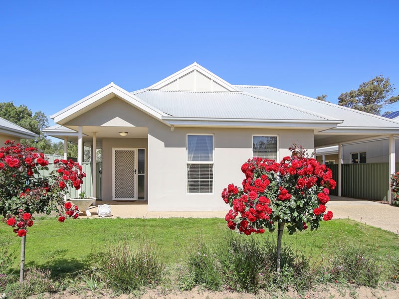 11 Sweetwater Drive, Henty, NSW 2658 Property Details