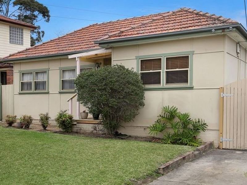 4 Dudley Road, Guildford, NSW 2161 Property Details