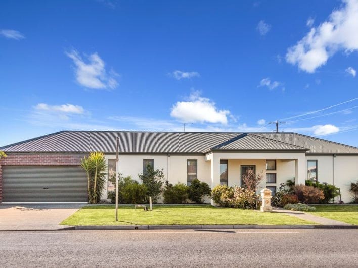 1/74 Piper Street, Yarrawonga, Vic 3730 Property Details