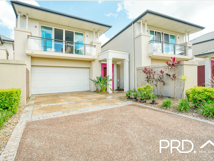 710 Glades Drive, Robina, QLD 4226