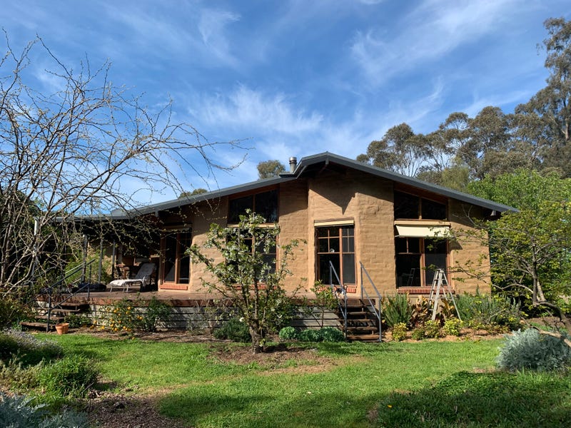 2402 Dookieviolet Town Road, Nalinga, VIC 3646