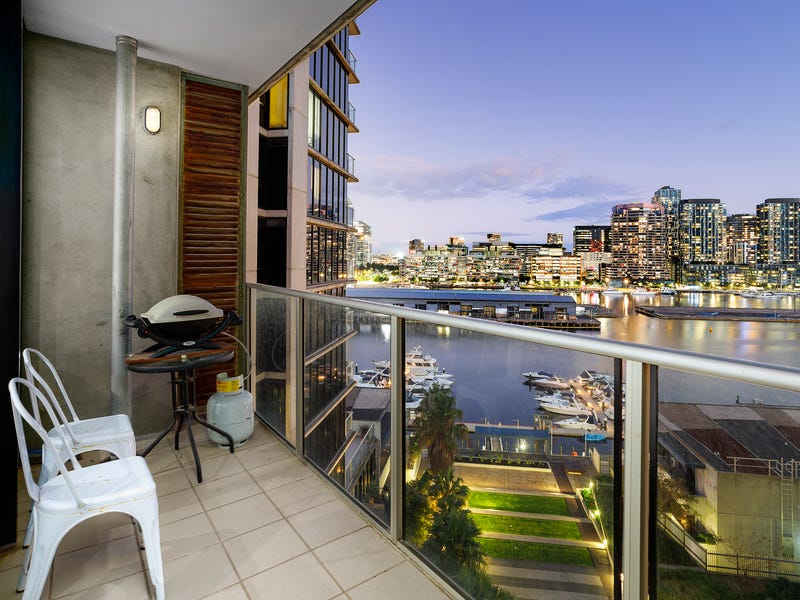 1006/5 Caravel Lane, Docklands, Vic 3008 Property Details