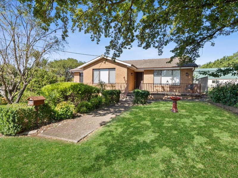 25 Victoria Street, Yass, NSW 2582 House for Sale