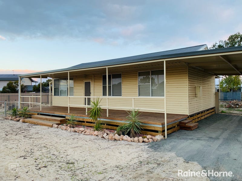 20 Heron Cres, Thompson Beach, SA 5501