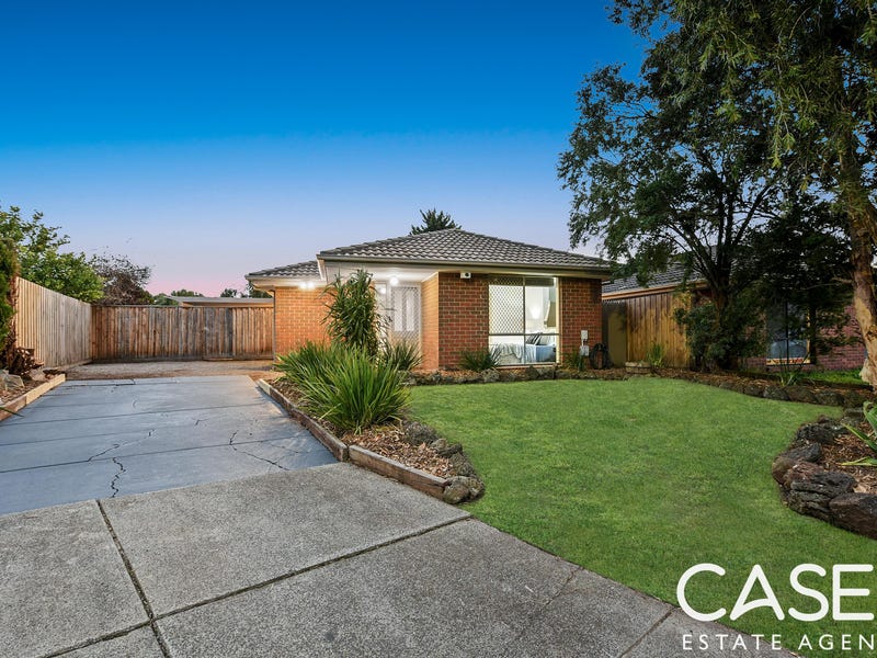 13 Natalie Court, Cranbourne West, VIC 3977