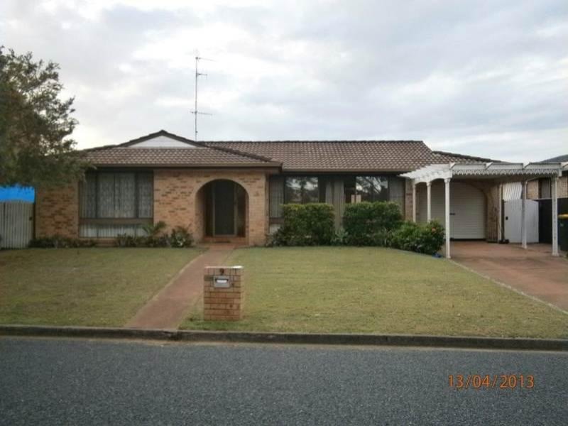 9 Friendship Key, Forster, NSW 2428