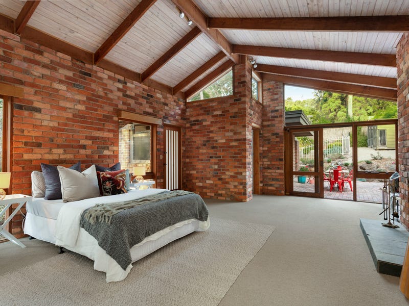 58 York Street, Eltham, Vic 3095 Property Details