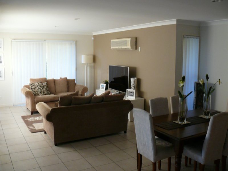 130 Easthill Drive " The Glades", Robina, Qld 4226 Property Details