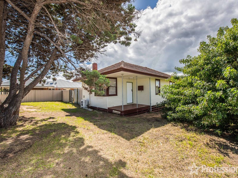 7 Crabbe Street, Rangeway, WA 6530 Property Details