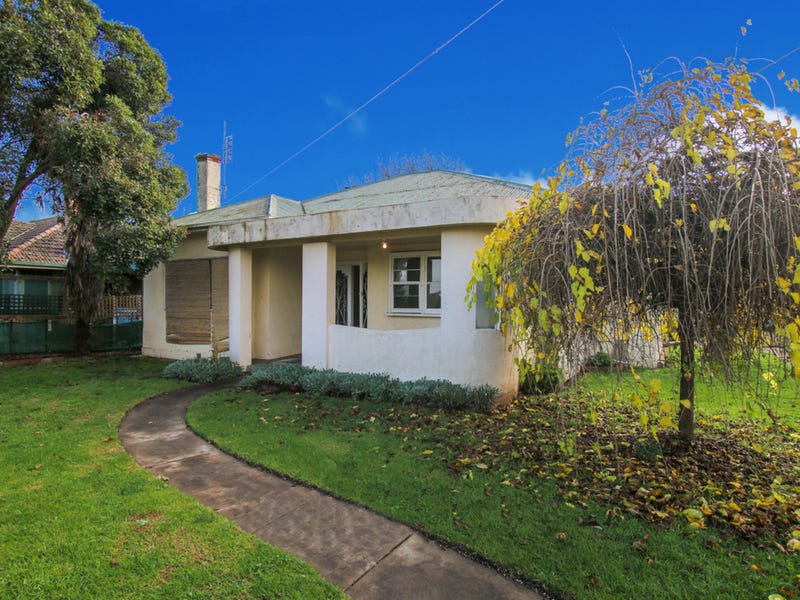 44 Scott Street, Mortlake, Vic 3272 Property Details