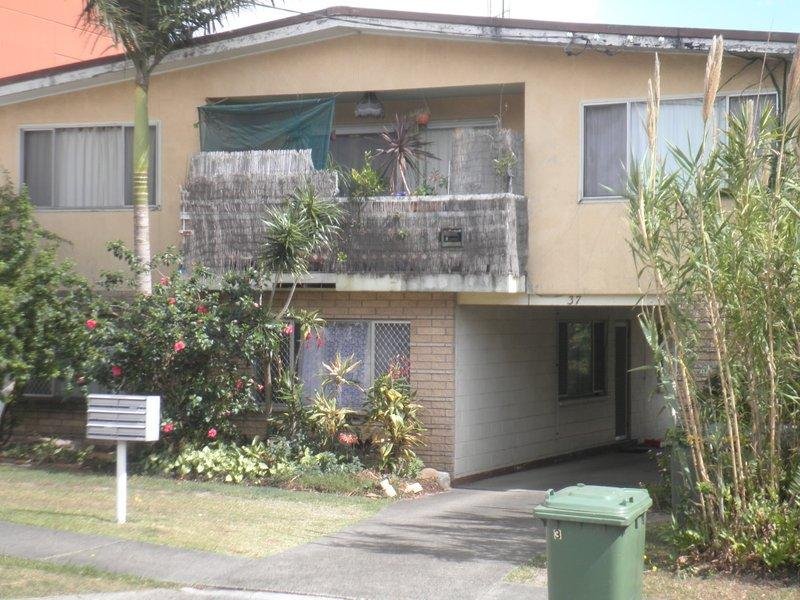 35/37 White Street, Southport, Qld 4215 Property Details