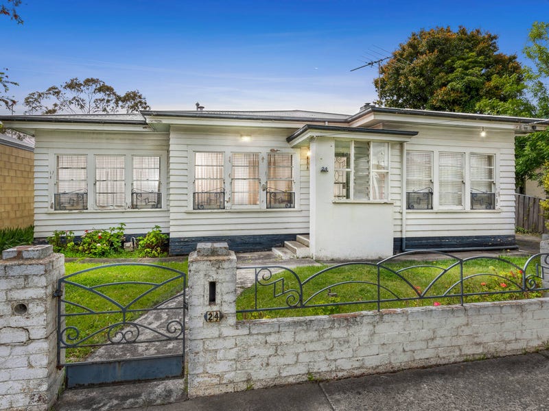 24 Street, Geelong West, VIC 3218