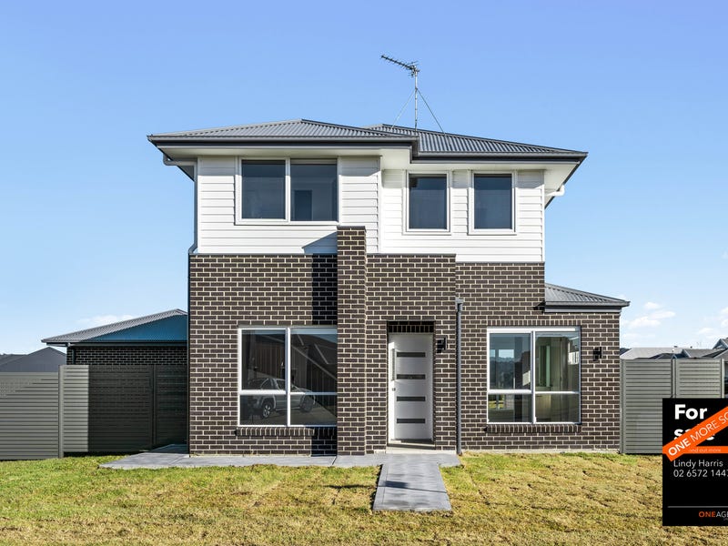 79 Benjamin Circuit, Hunterview, NSW 2330