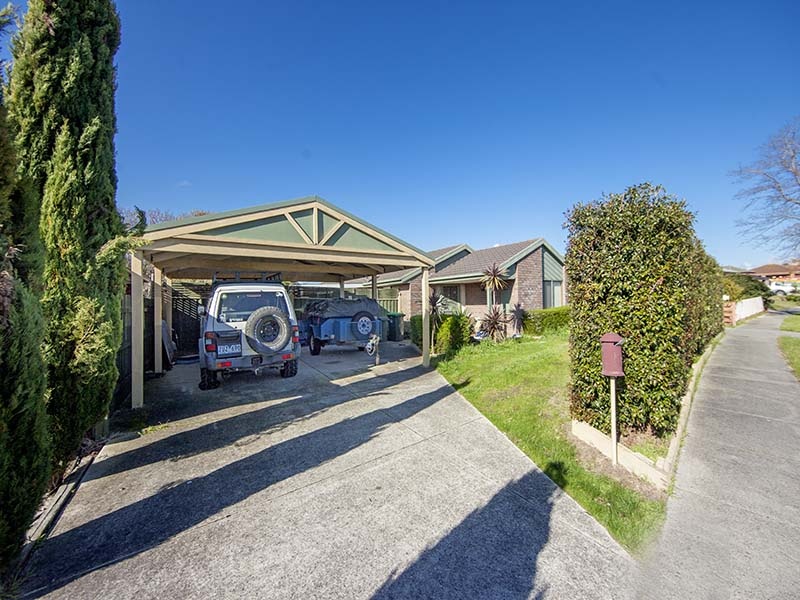 4 James Mcfarlane Wynd, Skye, VIC 3977