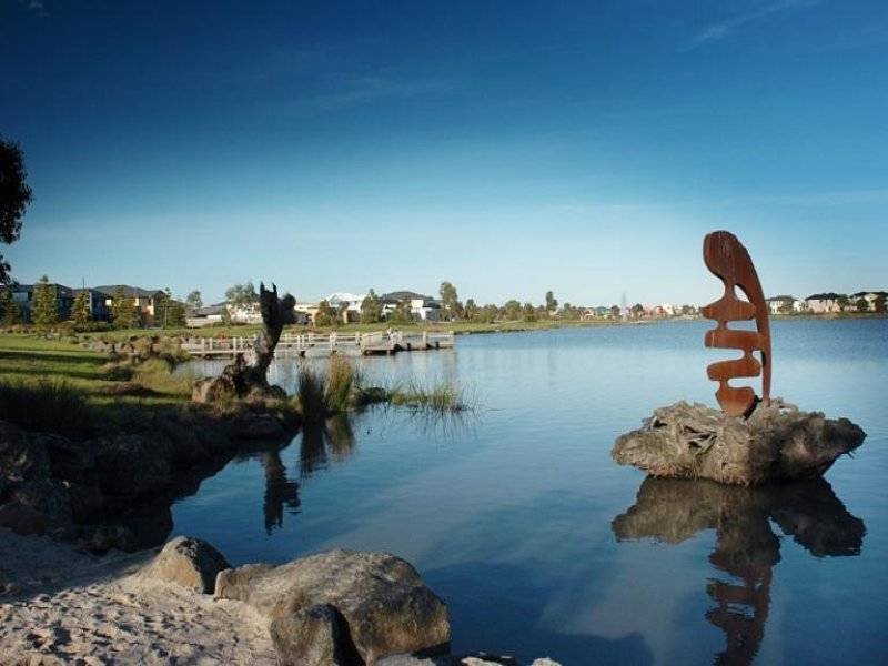 52 Waterside Drive, Waterways, Vic 3195 Property Details