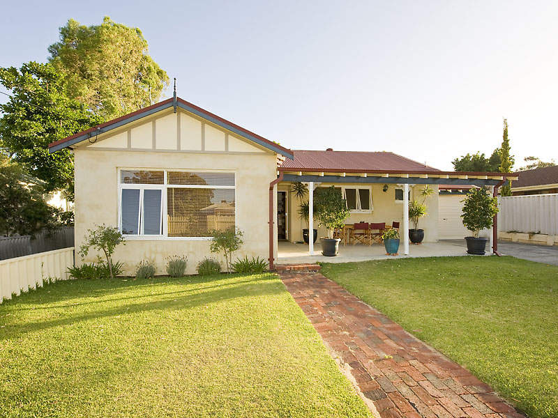 10 Tamar Street, Palmyra, WA 6157 Property Details