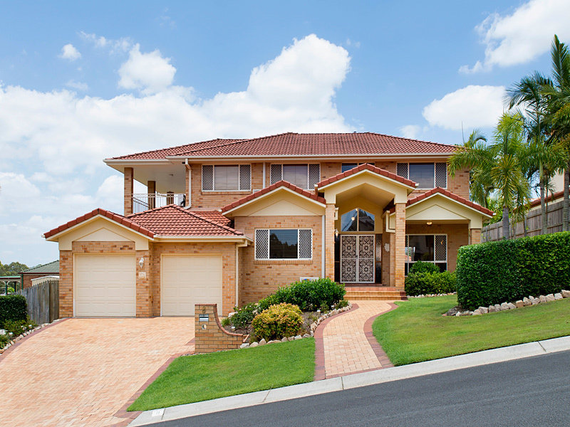 8 Highbury Close, Carindale, Qld 4152 Property Details