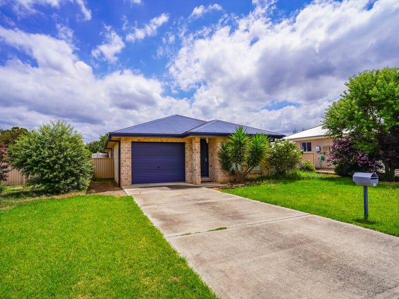 12 Bluebell Street, Canowindra, NSW 2804 House for Sale realestate
