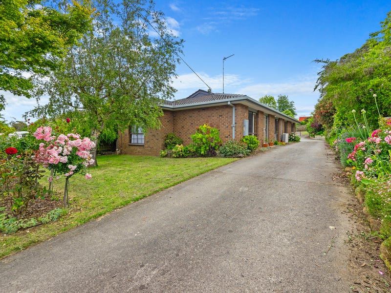 12 Young Street, Leongatha, Vic 3953 Property Details